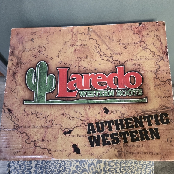 Laredo Ladies Cowboy Boots - Picture 2 of 12